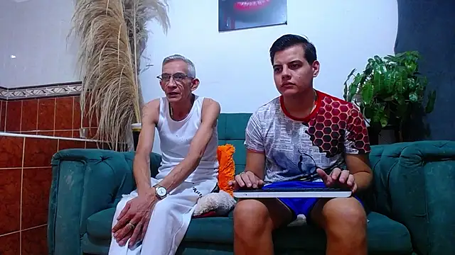 Leon hot X online show from 02-07-25, 05:10