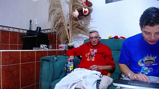 Leon hot X online show from 02-28-25, 03:37