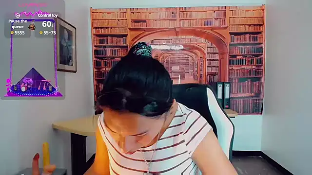 khiara moretti online show from 12-13-24, 07:32