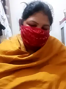 Snapshot of Shoni__ chatting on 12-15-24, 12:51 Shoni online show from 12-15-24, 12:51