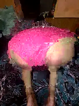 Snapshot of Shoni__ chatting on 03-13-25, 06:12 Shoni online show from 03-13-25, 06:12