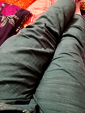 Snapshot of Shoni__ chatting on 09-18-25, 11:12 Shoni online show from 09-18-25, 11:12