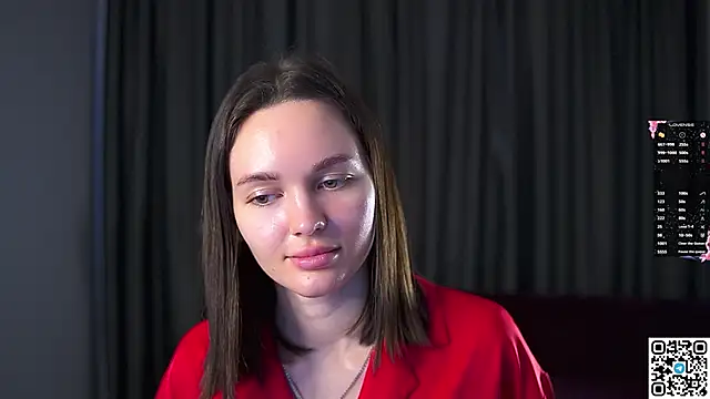 Snapshot of AnneKlint chatting on 12-21-24, 08:50 AnneKlint online show from 12-21-24, 08:50