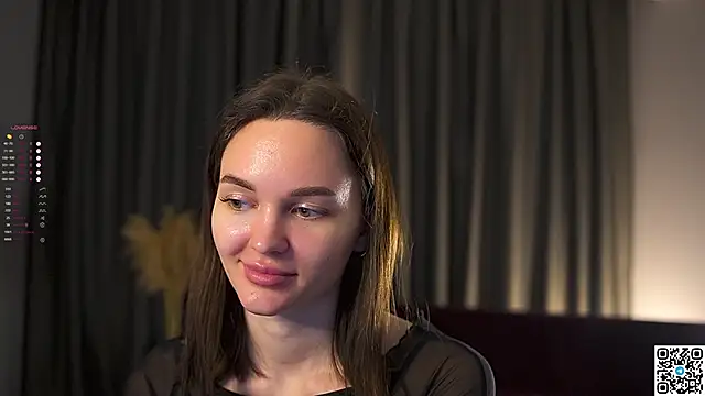 Snapshot of AnneKlint chatting on 01-18-25, 08:20 AnneKlint online show from 01-18-25, 08:20