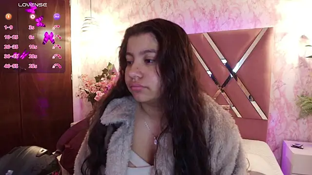 Miaa Smiith1 online show from 02-25-25, 12:03