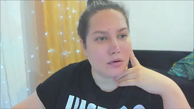 Snapshot of _madalexa_ chatting on 10-13-25, 04:51 madalexa online show from 10-13-25, 04:51