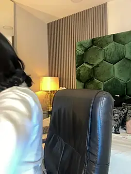 GabriellaFerrer online show from 01-10-25, 11:11