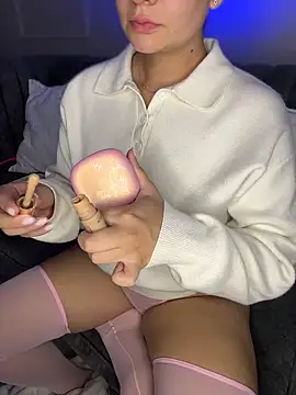 GabriellaFerrer online show from 11-04-25, 10:03