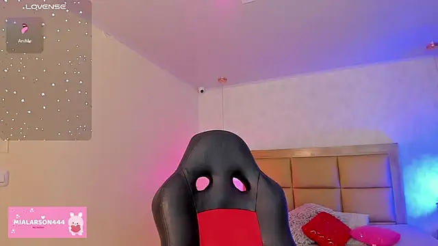 LARSONMIA online show from 02-25-26, 12:26