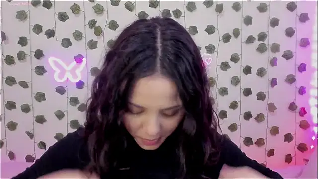 Megan Rodrigo online show from 12-14-24, 10:28