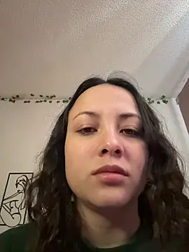 Megan Rodrigo online show from 12-14-25, 02:22