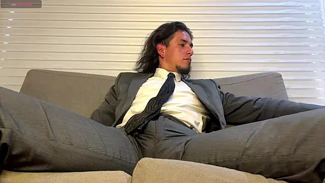 Tom blunt96 online show from 01-10-25, 11:33