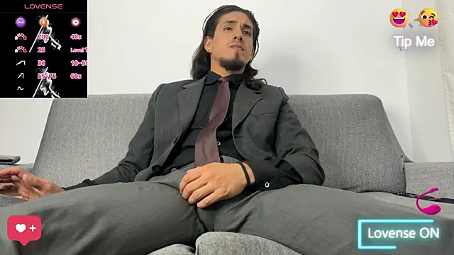 Tom blunt96 online show from 10-15-25, 06:19