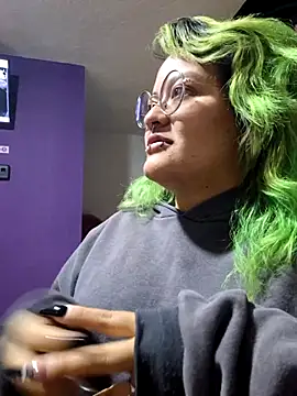 lucky-leah online show from 09-26-25, 04:16