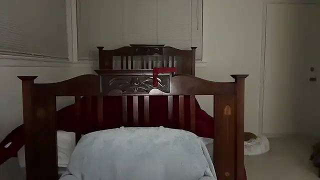 Snapshot of YUMIandbigWOLF chatting on 02-03-26, 06:22 YUMIandbigWOLF online show from 02-03-26, 06:22