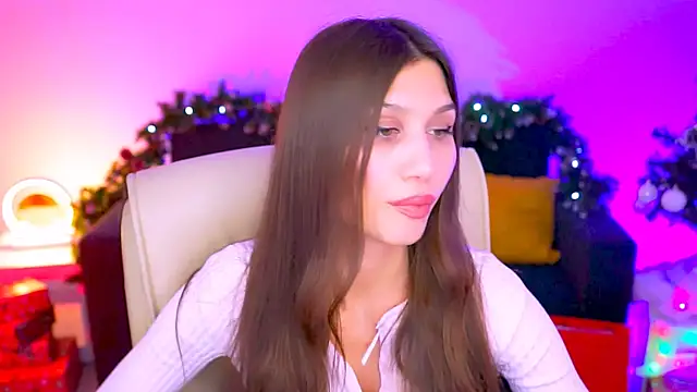 MollyPerry online show from 12-13-24, 01:26