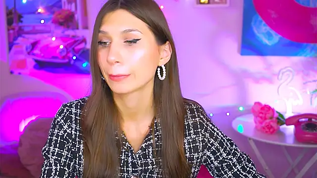 MollyPerry online show from 12-17-24, 10:22