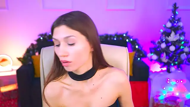 MollyPerry online show from 12-24-24, 03:58