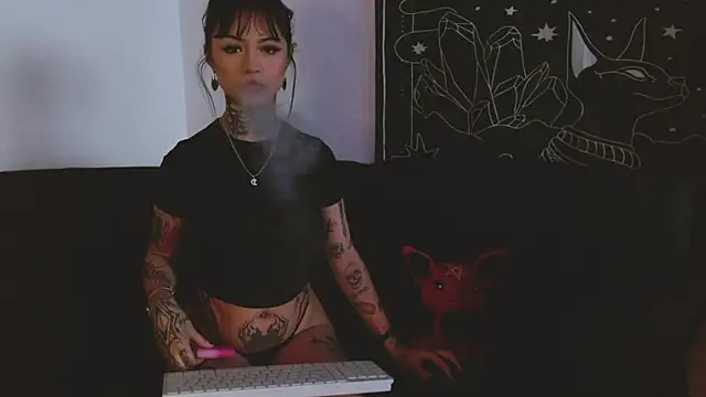 Isabella  dark online show from 10-24-25, 08:05