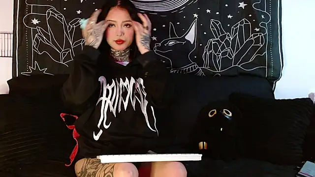 Isabella  dark online show from 11-15-25, 03:37