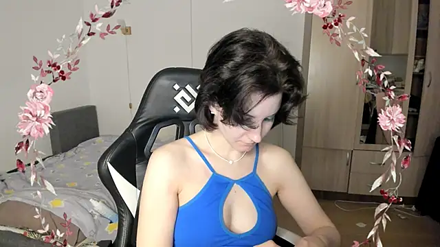 Bridget fitness online show from 03-12-25, 04:35