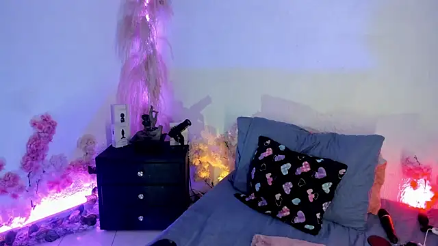 Jeanineescott online show from 01-14-25, 03:57
