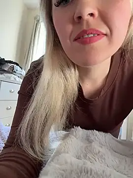 Snapshot of xxcurvyjessiexx chatting on 11-02-25, 01:24 xxcurvyjessiexx online show from 11-02-25, 01:24