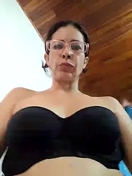 NATALIA MAGICK online show from 12-18-24, 09:40