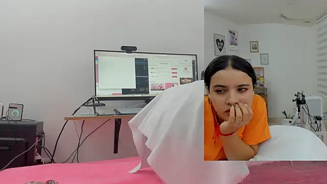 Daki Ume  online show from 11-02-25, 02:14