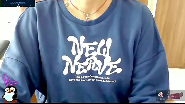 Snapshot of _Blue_Ruubyy_ chatting on 10-24-25, 08:22 Blue Ruubyy online show from 10-24-25, 08:22