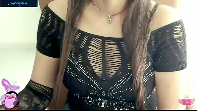 Snapshot of _Blue_Ruubyy_ chatting on 11-07-25, 10:26 Blue Ruubyy online show from 11-07-25, 10:26