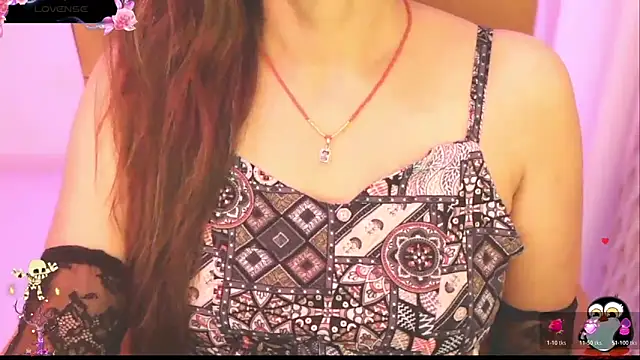 Snapshot of _Blue_Ruubyy_ chatting on 11-19-25, 07:58 Blue Ruubyy online show from 11-19-25, 07:58