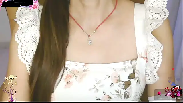 Snapshot of _Blue_Ruubyy_ chatting on 11-20-25, 01:33 Blue Ruubyy online show from 11-20-25, 01:33