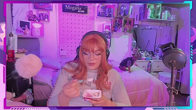 MegariaB online show from 10-14-25, 04:02