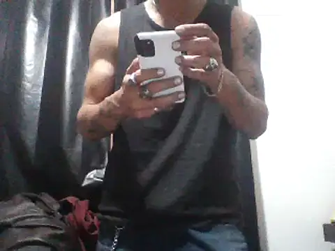 Snapshot of mexicaninuganda chatting on 02-07-25, 04:59 mexicaninuganda online show from 02-07-25, 04:59