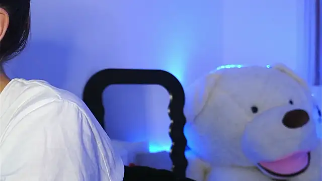 ivyleague  online show from 03-01-26, 06:21