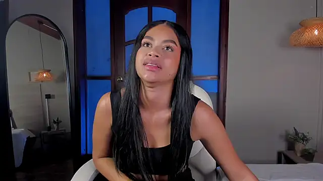 nayah   online show from 11-24-25, 08:08