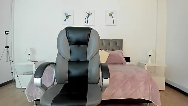  Natalie18 online show from 01-21-25, 08:41