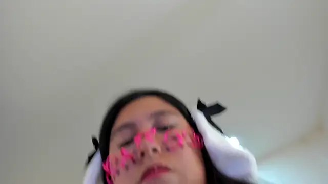  Natalie18 online show from 10-31-25, 04:46