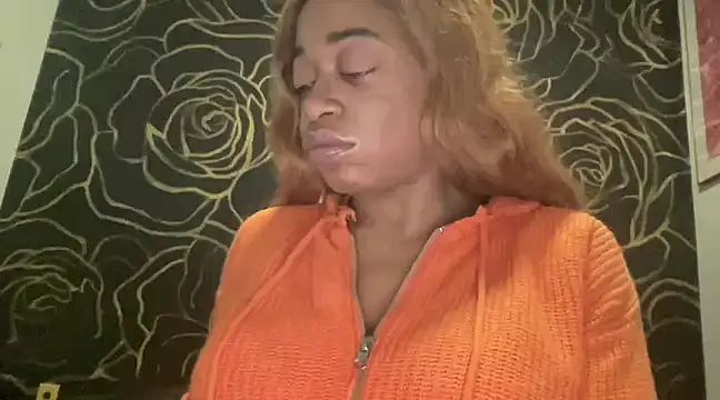 Snapshot of MommyConfident chatting on 12-08-24, 10:36 MommyConfident online show from 12-08-24, 10:36