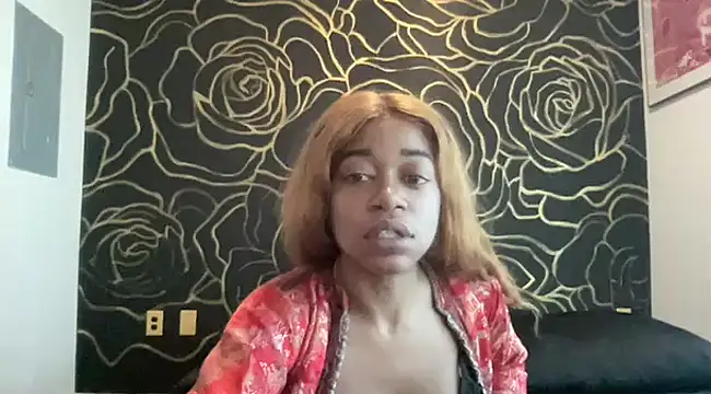 Snapshot of MommyConfident chatting on 12-12-24, 09:04 MommyConfident online show from 12-12-24, 09:04