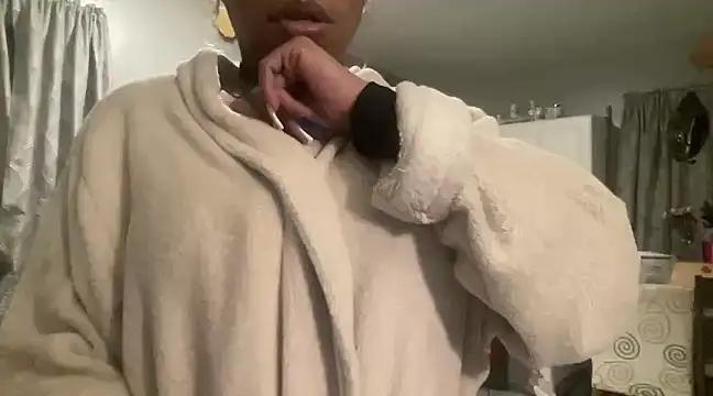 Snapshot of MommyConfident chatting on 02-21-25, 09:02 MommyConfident online show from 02-21-25, 09:02