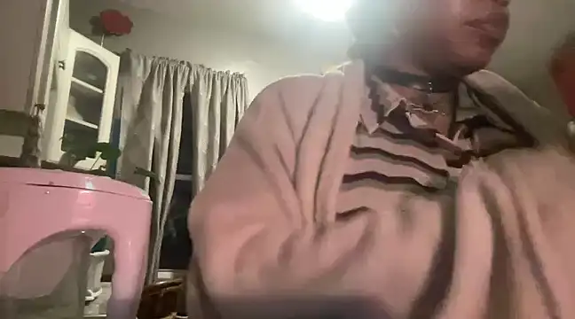 Snapshot of MommyConfident chatting on 03-12-25, 01:47 MommyConfident online show from 03-12-25, 01:47