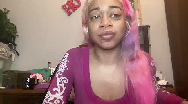 Snapshot of MommyConfident chatting on 03-16-25, 08:32 MommyConfident online show from 03-16-25, 08:32