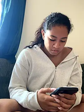 VanessaBling online show from 01-14-26, 04:12