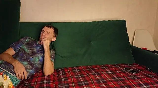 Snapshot of FoxLoveBasik chatting on 02-05-25, 03:52 FoxLoveBasik online show from 02-05-25, 03:52