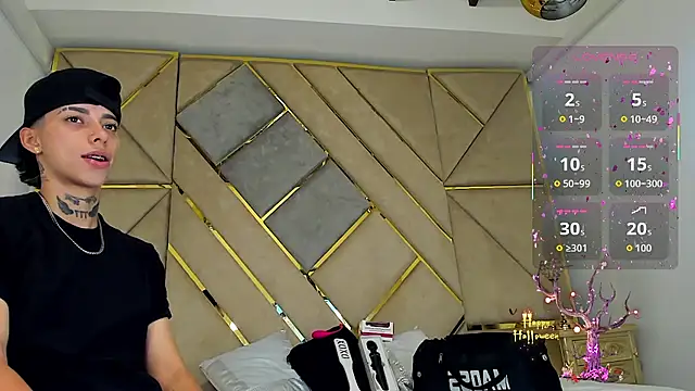 Snapshot of AmberAdams_ chatting on 10-25-25, 05:08 AmberAdams online show from 10-25-25, 05:08