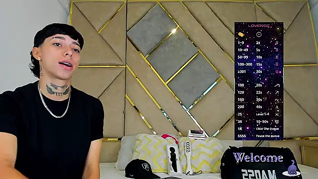 Snapshot of AmberAdams_ chatting on 11-02-25, 01:24 AmberAdams online show from 11-02-25, 01:24