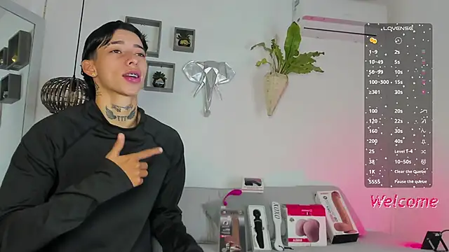 AmberAdams  online show from 12-19-25, 03:08