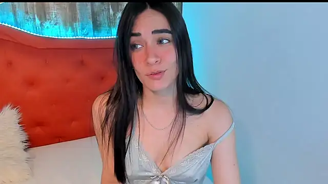 Emma Sophia2 online show from 01-31-25, 06:13